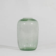 Load image into Gallery viewer, common-sands-vase-microwave-glass-studio-plastique-the_home_of_sustainable_things
