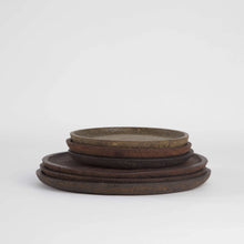 Load image into Gallery viewer, giria-small-plate-tree-bark-tableware-evelina-kudabaite-the_home_of_sustainable_things
