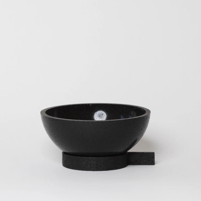 the-forgotten-collection-bowl-with-stand-bamboo-charcoal-shellac-lapatsch-unger-the_home_of_sustainable_things